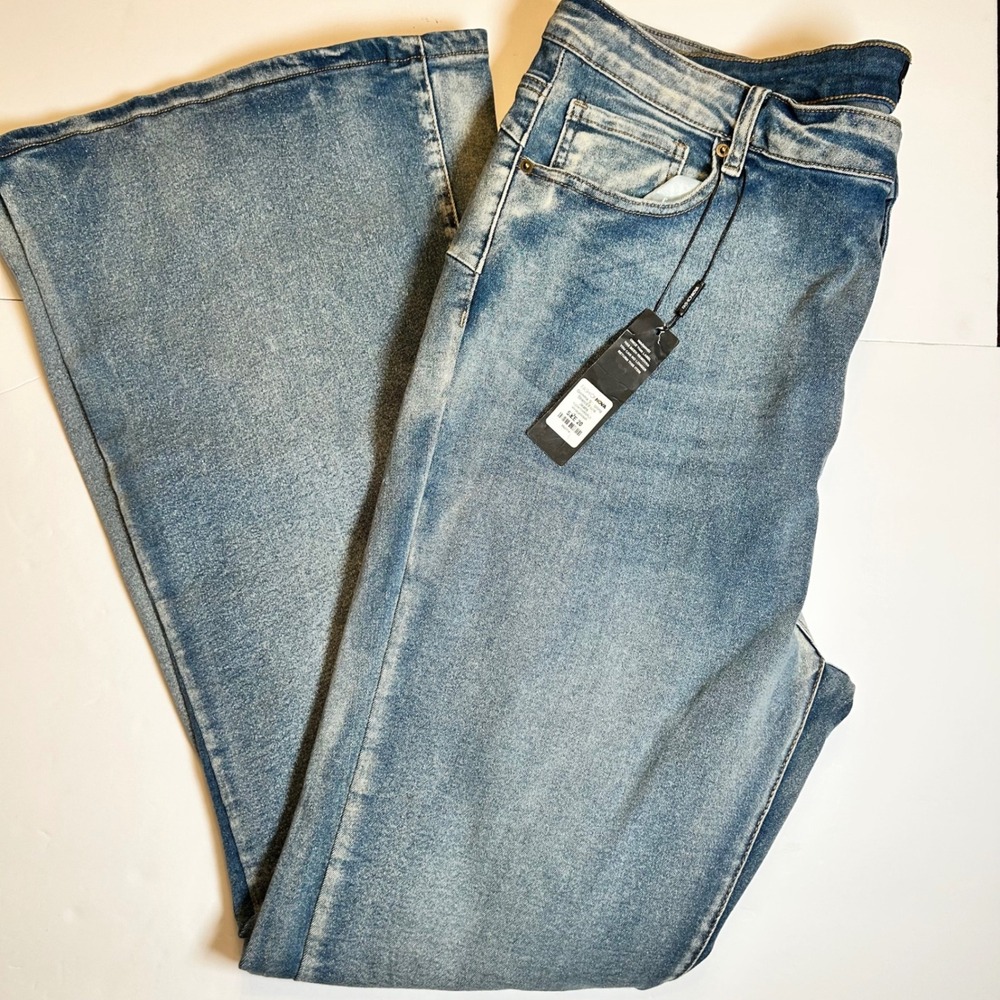 Fashion Nova Blue Flare & Wide Leg Jeans